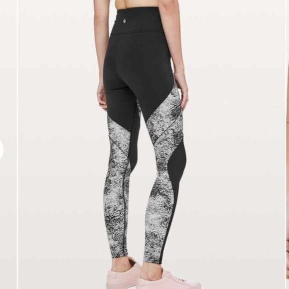 Lululemon Sweat & Repeat Tight *28" Serigraph Black - Picture 3 of 13